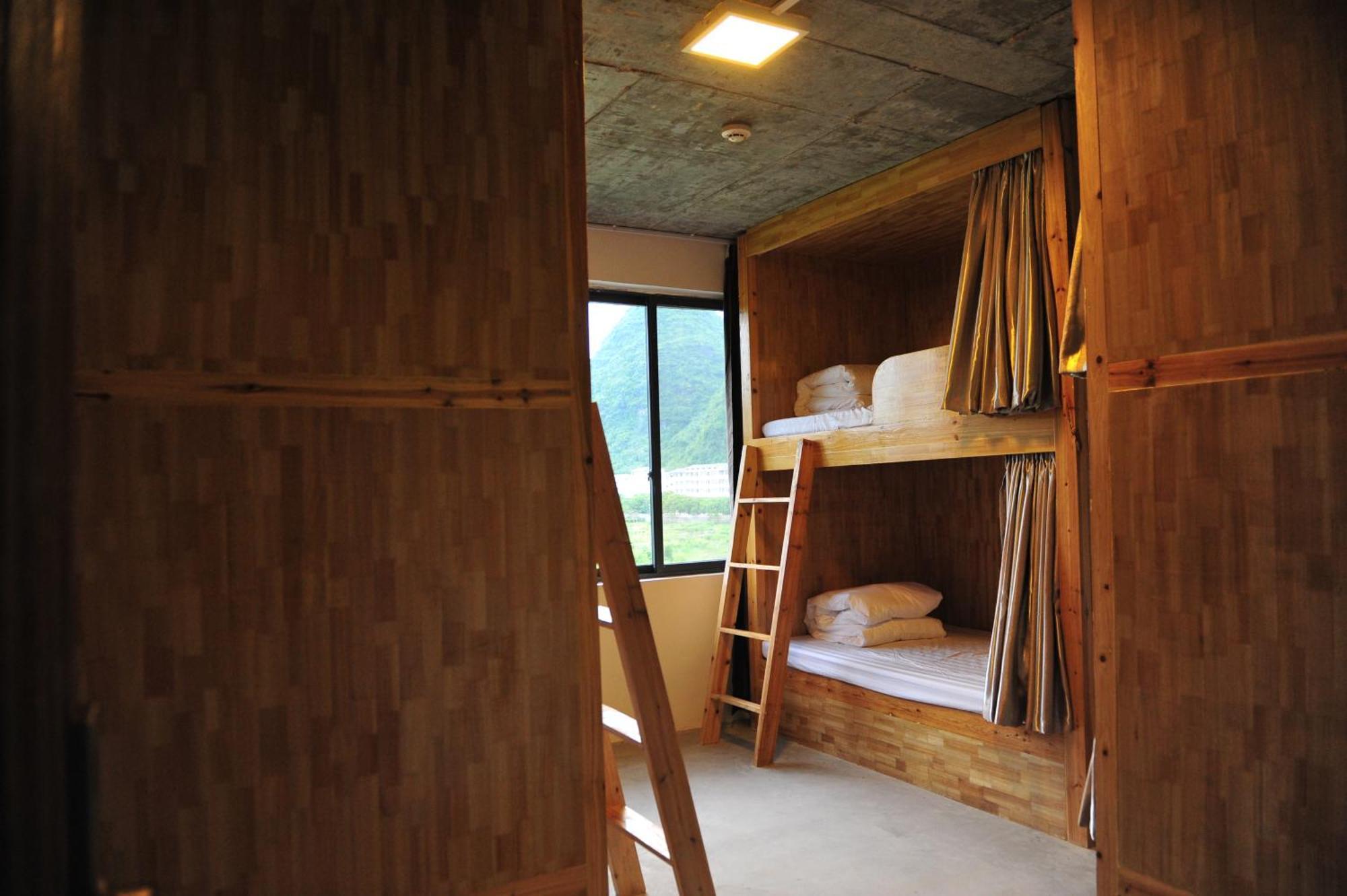 Yangshuo Sudder Street Guesthouse Стая снимка