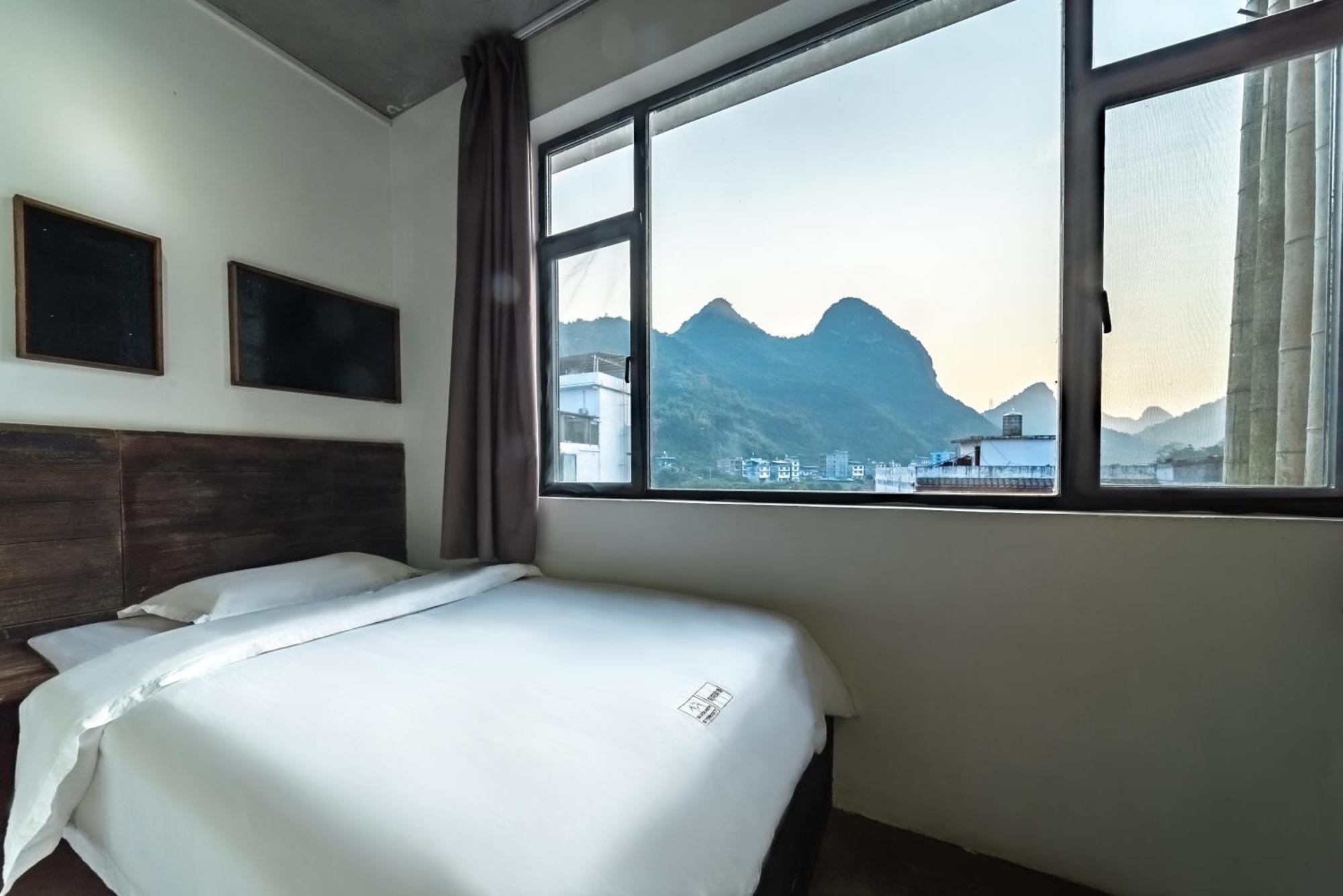 Yangshuo Sudder Street Guesthouse Стая снимка