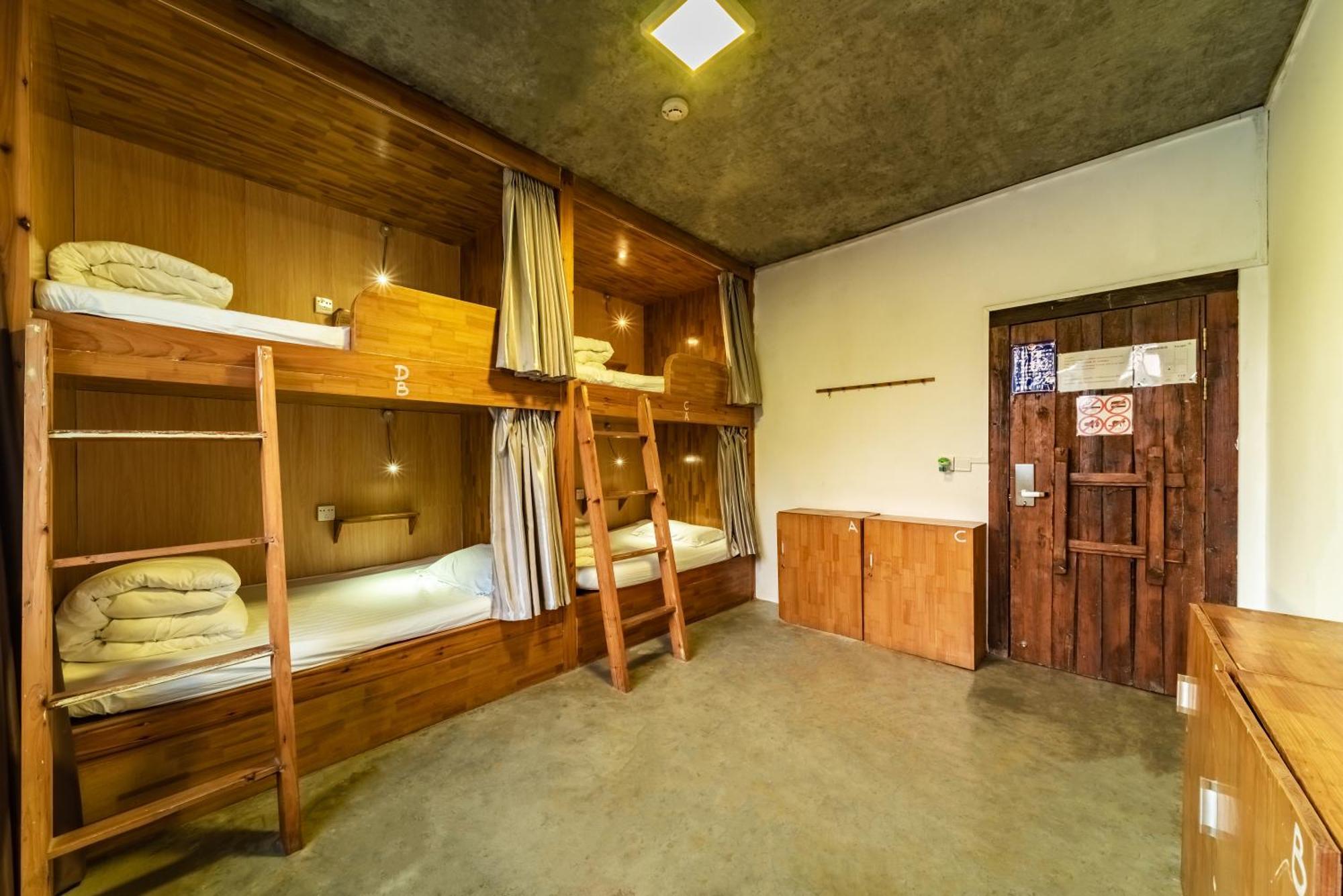 Yangshuo Sudder Street Guesthouse Стая снимка
