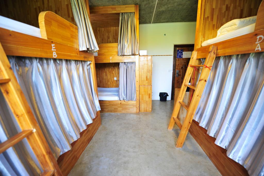 Yangshuo Sudder Street Guesthouse Стая снимка